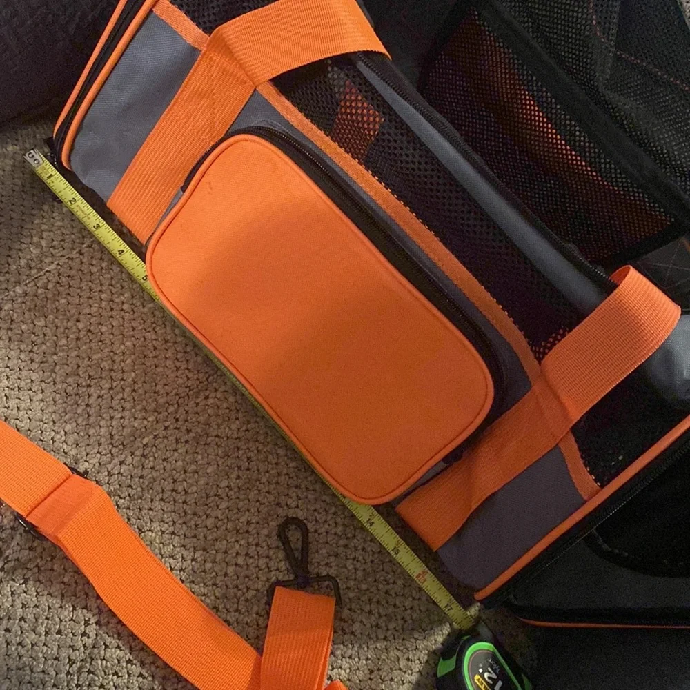 Pet carrier
